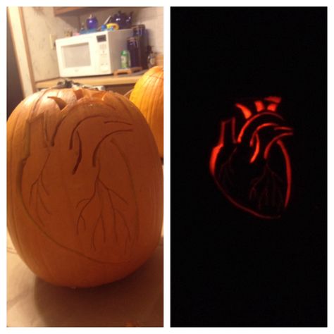 When cardiac nurses carve pumpkins. Cardiac Pumpkin Decorating Contest, Greys Anatomy Pumpkin, Greys Anatomy Pumpkin Carving Ideas, Nurse Pumpkin Carving, Heart Pumpkin Carving, Pumpkin Carving Printables, Pumpkin Carving Ideas Halloween, Pumpkin Inspo, Heart Pumpkin