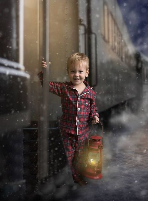 Polar Express Photo Shoot, Christmas Photoshoot Kids, Train Pics, Mini Photo Sessions, Santa Express, Themed Photography, Christmas Children, Holiday Mini Session, 2023 Photo