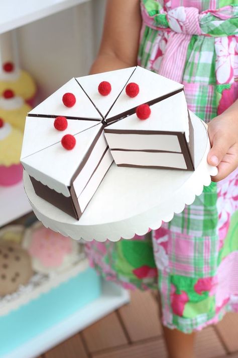 https://damasklove.com/page/5/?s=paper+cake Diy Pretend Play, Pour Cake, Ikea Hack Kids, Rainy Day Crafts, Cake Craft, Paper Cake, Waffle Maker, Camping Crafts, Cricut Design Space