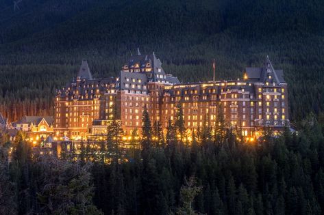 26 Best Hotels in Banff (Alberta) - The Banff Blog Banff Hot Springs, Banff Springs Hotel, Fairmont Banff Springs, Fairmont Banff, Banff Canada, Haunted Hotel, Most Haunted Places, Scary Places, Most Haunted