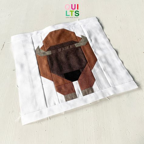 Bison Quilt Patterns, Hat Quilt Block Pattern, Bear Quilt Block, Bison Quilt, Llama Quilt, Farm Animal Quilt, Quilt Animals, Farm Quilt, Bear Quilts