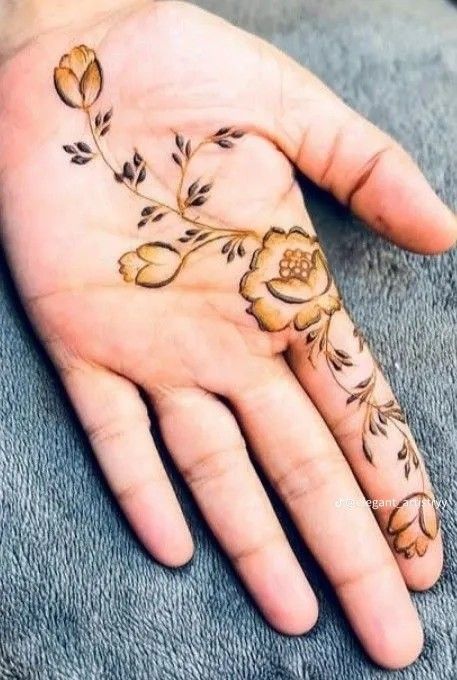 Eid Henna Designs Arabic, Henna Designs Arabic, Simple Henna Design, Eid Henna Designs, Hena Designs, Henna Inspo, Finger Henna Designs, Eid Henna, Henna Tattoo Designs Hand