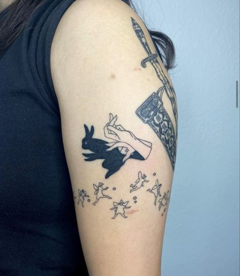 Aesthetic Tattoo Ideas, Shadow Tattoo, Optical Illusion Tattoo, 20 Aesthetic, Party Tattoos, Bunny Tattoos, Handpoke Tattoo, Red Ink Tattoos, Aesthetic Tattoo