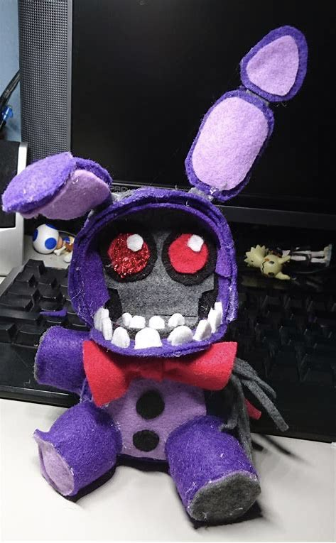 Fnaf Diy, Fnaf Plushies, Fnaf Plush, Fnaf Crafts, Diy Kandi, Toy Bonnie, Clever Tattoos, Plushie Patterns, Pinterest Diy Crafts