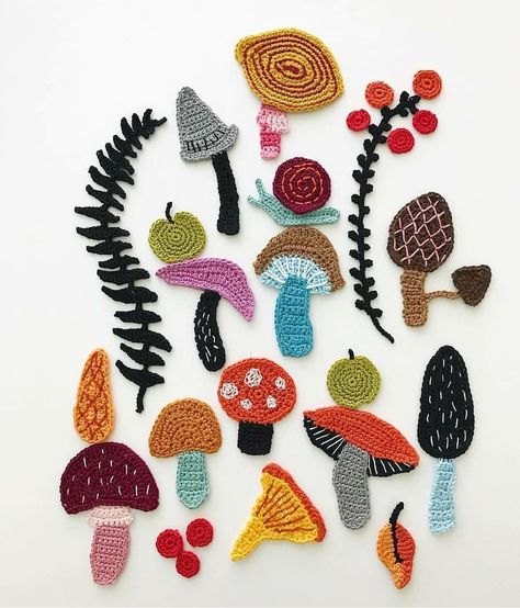 Art Au Crochet, Crochet Appliqué, Crochet Appliques, Confection Au Crochet, Crochet Mushroom, Crochet Plant, Freeform Crochet, Crochet Diy, Crochet Flower Patterns