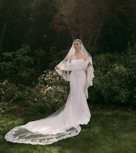 Siren Dress, North Carolina Coast, Carolina Coast, Outer Banks Wedding, Wedding Dress With Veil, Wedding 2025, Dream Wedding Ideas Dresses, Wedding Mood, Dreamy Wedding