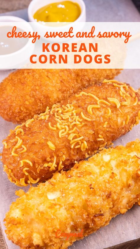 Korean corn dogs have a crispy, slightly chewy, sweet and savory outer shell. Also known as Korean cheese corn dogs because of the melted mozzarella cheese core, it has a range of fun variations for everyone. Hot Dogs And Potatoes Recipe, Korean Cheese Corn Dog, Best Chili Dogs Recipe, Korean Hotdogs, Korean Hot Dog Recipe, Cheese Corn Dogs, Korean Cheese Corn, Korean Corn Dog Recipe, Corn Dogs Recipe