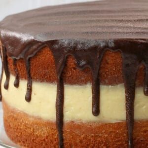 Boston Cream Pie - Immaculate Bites Boston Cream Cake, Vanilla Sponge Cake, Boston Cream Pie, Dump Cakes, Boston Cream, Vanilla Sponge, Baking Inspiration, Baking Business, Dump Cake