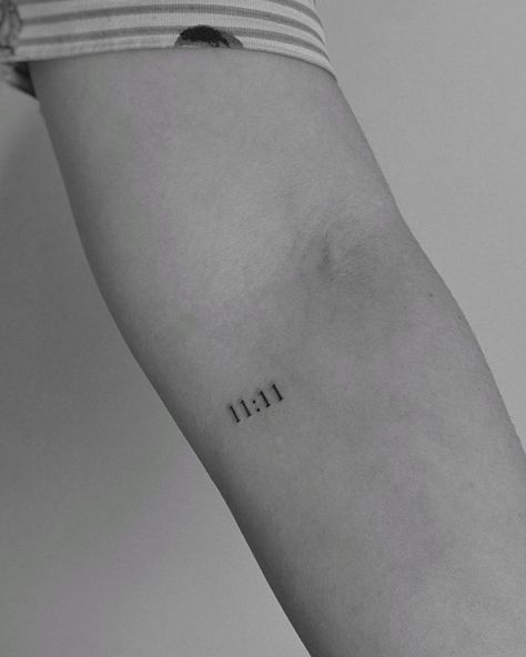 11 11 Tattoos, 11:11 Tattoo Ideas, Simple Wrist Tattoo, 11 11 Tattoo, 11 Tattoo, Angel Number 1111, Number 1111, Tatuagem Masculina Pequena, 16 Tattoo