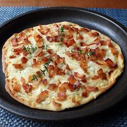 Tarte Flambee (Alsatian Bacon Brie Cheese Appetizer, Recipes Quiche, French Appetizers, Recipes French, Onion Pizza, Fancy Appetizers, Onion Tart, Easy Puff Pastry, Food Wishes