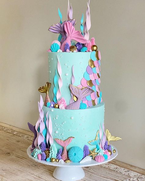 Jennifer Mastello | A pretty mermaid cake for a special little girls birthday. . . . #cake #cakes #cakesforgirls #cakesforkids #cakesforalloccasions #caked… | Instagram Mercat Cake, Mermaid Party Cake, Mermaid Cake Ideas, Mermaid Theme Cake, Little Mermaid Birthday Cake, 7th Birthday Cakes, 6th Birthday Cakes, Little Mermaid Cakes, Nautical Cake