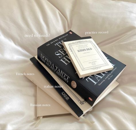 Linguistics student ♥ Linguist Aesthetic, Linguistics Student Aesthetic, Linguistics Aesthetic, Student Aesthetic, Apartment Art, Donna Tartt, Uni Life, The Secret History, Book Journal