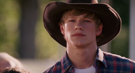 Lucas Till Hannah Montana, Avatar Discord, Hannah Montana The Movie, Lucas Till Macgyver, Childhood Crushes, Lucas Till, Hannah Montana, Cute N Country