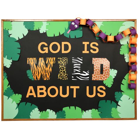 Animal Bulletin Board Ideas, Safari Bulletin Boards, Jungle Bulletin Boards, Safari Vbs, Vbs Jungle, Junior Kindergarten, Jungle Classroom, Vacation Bible School Themes, Jungle Theme Classroom