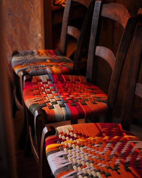 Coffee Shop Chairs, Great Room Addition, Woven Furniture Design, Woven Dining Chairs, Nicosia Cyprus, Woven Chair, Woven Furniture, Diy Weaving, Creative Furniture