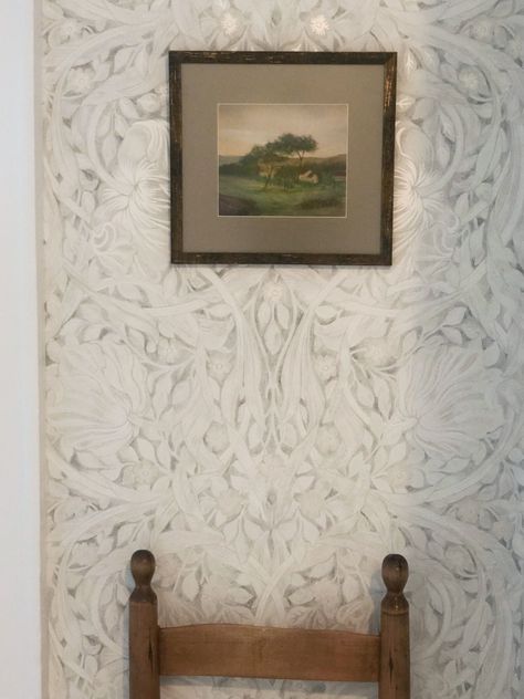 Foyer Wallpaper, Wallpapered Entryway, Wallpaper Hallway, Hall Wallpaper, Hallway Wallpaper, William Morris Patterns, Morris Wallpapers, Dining Room Wallpaper, Office Wallpaper