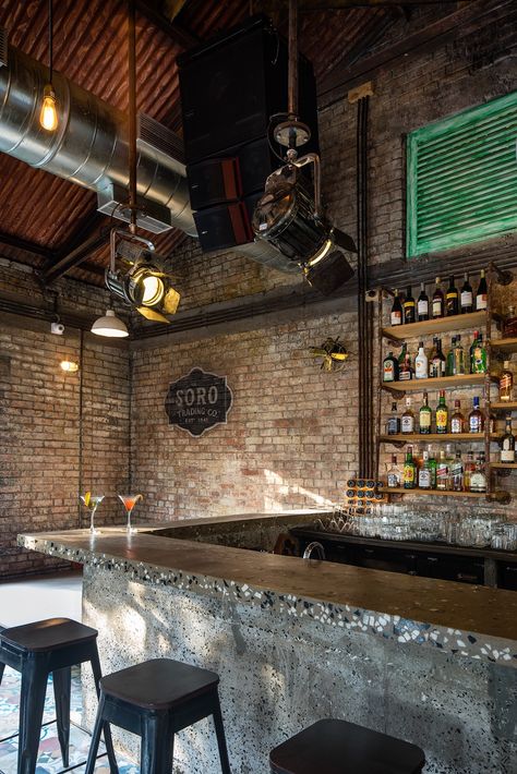 Industrial Pub Design, Brick Bar Ideas, Pub Interior Ideas, Bar Area Design, Industrial Bar Design, Brick Bar, Industrial Pub, Brick Backdrop, Vinyl Cafe