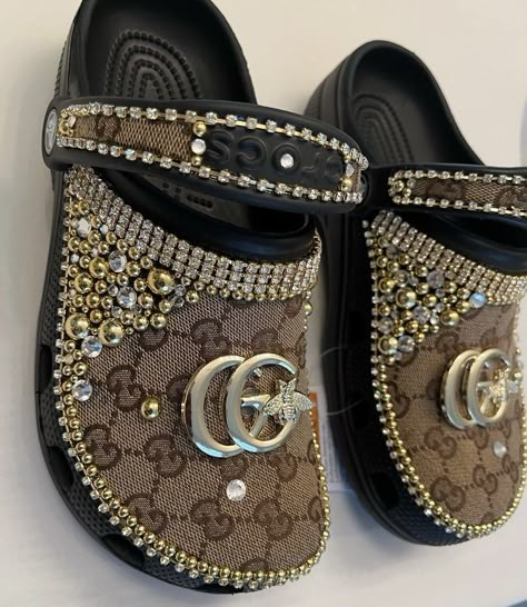 Crocs Business, Customized Crocs Shoes, Gucci Crocs, Custom Crocs Shoes, Diy Bedazzled, Bedazzled Crocs, Designer Crocs, Crocs With Charms, Bedazzled Shoes Diy