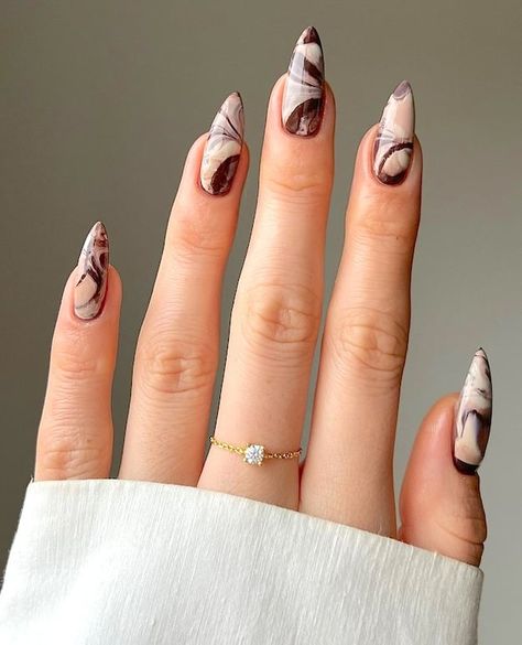 Brown marble nails. Thanksgiving Nails Color, Beige Nails Design, Brown Nails Design, Thanksgiving Nail Designs, Marble Nail Designs, Nude Nail Designs, Beige Nails, Thanksgiving Nails, Designs Nail