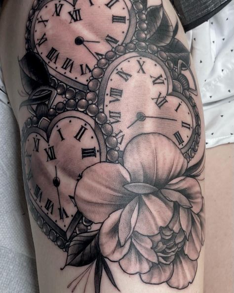 The times my babies were born ❤️ so stunning #pocketwatch #floral #tattoos Pocket Watches Tattoo, Flower And Time Clock Tattoo, Clock Tattoo Design Births Women, Clock Tattoos For Women Kids, Pocket Watch And Flower Tattoo, Stop Watch Tattoo, Pocket Watch Tattoo Design Births, Clock Tattoo Sleeve, Watch Tattoo