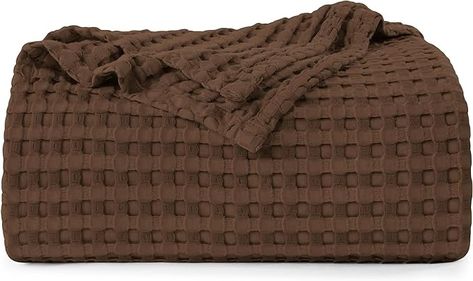 Amazon.com: Utopia Bedding Cotton Waffle Blanket 300 GSM (Brown - 90x108 Inches) Soft Lightweight Breathable Bed Blanket King Size Layering Any Bed for All Season : Home & Kitchen Brown Waffle Bedding, Brown Bedding, Weave Blanket, Bed Blankets, Thermal Blanket, Brown Bed, Waffle Blanket, Patterned Bedding, Twin Blanket