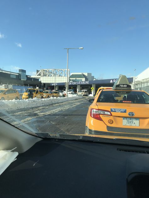 NYC taxi Back Of Taxi Aesthetic, Nyc Taxi Aesthetic, Taxi Cab Aesthetic, Nyc Taxi, Utah Usa, Driving Pictures, Taxi Cab, Photo To Video