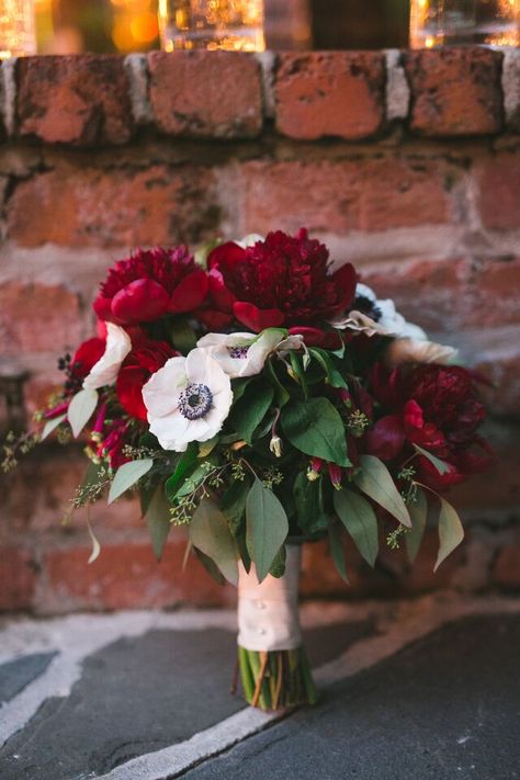 Red Peony Bridal Bouquet, Prom Bouquet Red Dress, Prom Flowers Bouquet Red Dress, Red Prom Bouquet, White Bridal Bouquets, Anemone Bridal Bouquet, Prom Bouquet, Anemone Bouquet, Hoco Ideas