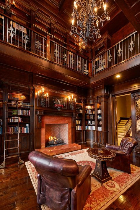 Spanish Library Room, Old Victorian Library, Old Money Library Room, Wooden Home Library, Houses With Libraries, Victorian Style Library, Round Library Room, Old World Library Room, Grand Library Home