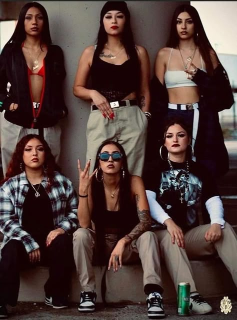 Chola Style Outfits, 90s Latina Fashion, Chola Outfit, Chicana Style Outfits, Chicana Aesthetic, Chica Chola, Tattoos Infinity, Chola Style, Estilo Cholo