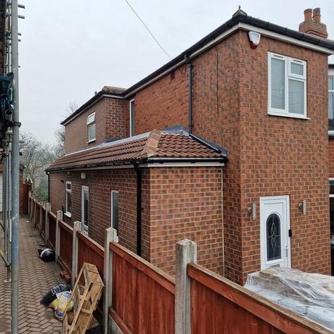 Narrow Side Extension Ideas, Narrow Side Extension, Small Side Extension Semi Detached, House Side Extension Ideas Semi Detached, Flat Roof Garage Conversion Ideas, Single Storey Side Extension Ideas, Utility Extension Ideas, Utility Room Extension Side Return, Cheap Extension Ideas