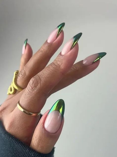 Chrome Summer Nails Designs, Cute Office Nails, Chrome On Chrome Nails, New Trendy Nail Designs, Green Chrome Nails Almond, Almond Nails Designs 2024, Chrome Pattern Nails, Nail Styles 2024, Colour Chrome Nails