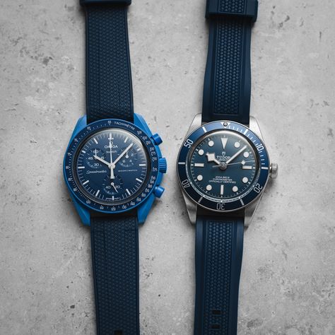 Watch wardrobe goals! 💙 These Omega X Swatch and Tudor Black Bay 58 prove that a bold strap can elevate any timepiece. Can't get enough of this textured rubber look!

Straps: Stryke Premium Silicone Rubber Strap (2424)
            Flexweave Premium SIlicone Rubber Stra (2423)
Watch: Omega X Swatch & TudorBB58
Credits: @macrowatchman

#TudorBlackBay #Tudor #TudorWatch #blackbay #moonwatch
#omega #omegawatches #omegawatch #omegaspeedmaster Tudor Black Bay 58, Omega X Swatch, Citizen Watches, Tudor Watch, Moon Watch, Tudor Black Bay, Citizen Watch, Wardrobe Goals, Omega X