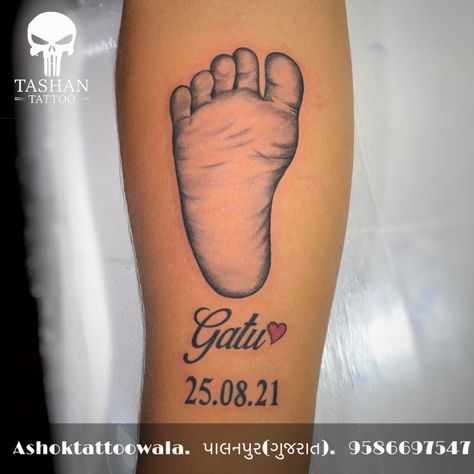 TashanTattoo
AshokTattooWala
S.5. Tirupati plaza
Opp. New bus stand
Near gd modi collage
Palanpur (gujrat)
9586697547
9687533310 Foot Print Tattoo, Baby Footprint Tattoo, Tattoos For Dad Memorial, Butterfly Tattoos Images, Family Tattoos For Men, Name Tattoos On Wrist, Baby Name Tattoos, Tattoo Foot