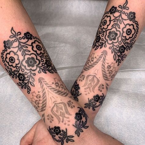 Esther Garcia on Instagram: “Added more traditional Hungarian ornament to Rebekka’s arms. Black work is fresh, transparent gradient greys are healed.” Traditional Hungarian Tattoo, Hungarian Tattoo, Esther Garcia, Embroidery Tattoo, Writing Tattoos, Hungarian Embroidery, Black Work, Pattern Tattoo, Tattoo Inspo