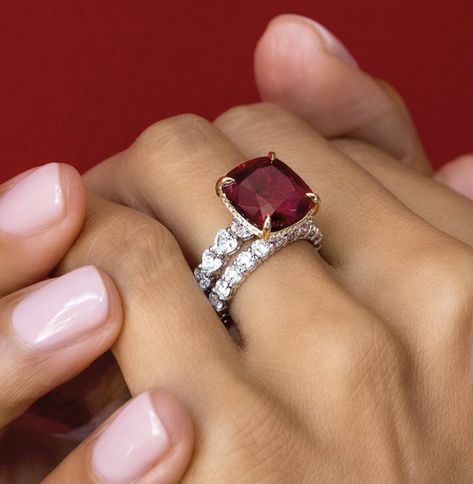 Luxury Ruby Engagement Ring With Birthstone, Ruby Ring Aesthetic, Luxury Elegant Ruby Ring With Gemstone, Red Ruby Ring In Luxury Style, Luxury Red Ruby Ring, Elegant Red Diamond-cut Ruby Ring, Beautiful Wedding Ring Sets, Sparkly Accessories, Dream Wedding Ring