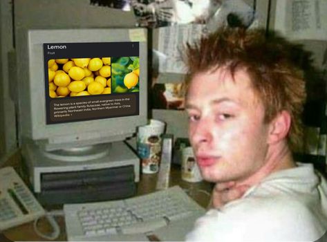 Thom Yorke Radiohead, Ok Computer, Thom Yorke, You Meme, Gaming Memes, Music Memes, Radiohead, Silly Me, Lose My Mind