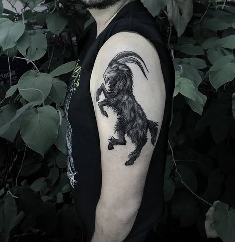 Black goat aka Black Phillip . Felipe el negro😂😈 #Blackworktattoo #Blackworkshero #blackworkerssubmission #blackworkers_tattoo… Black Philip, Tattoo Goat, Mjolnir Tattoo, Slipknot Tattoo, Outlaw Tattoo, Goat Tattoo, Pentagram Tattoo, Long Lasting Temporary Tattoos, Green Tattoos