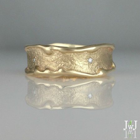 Wave Wedding Band, Sand Textures, Textured Ring, Eco Friendly Jewelry, Wedding Ring Designs, Ocean Inspiration, Lovely Jewellery, White Gold Rings, Free Jewelry