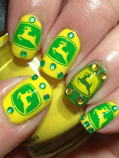 John Deere nails. One of the most perfect nail designs for Iowa lol John Deere Nails, Country Girl Nails, Deer Nails, Camo Nails, Country Nails, Green Nail Polish, Green Nail, Girls Nails, Cute Nail Designs