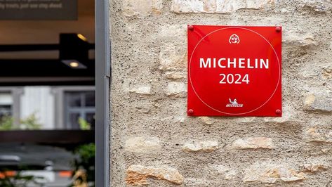 How do restaurants actually get a Michelin star? Global Food Security, Memory Words, Michelin Guide, Michelin Star Restaurant, Chips And Salsa, Chicago Restaurants, Culinary School, Michelin Star, Mexican Restaurant