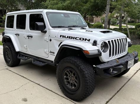 Jeep Wrangler Unlimited JL Rubicon 392 Xtreme Recon Package White Jeep Wrangler Aesthetic, Jeeps Rubicon, White Jeep Wrangler Unlimited, Jeep Wrangler Rubicon 392, Jeeps Wrangler, White Jeep Wrangler, New Jeep Wrangler, Dream Whip, White Jeep