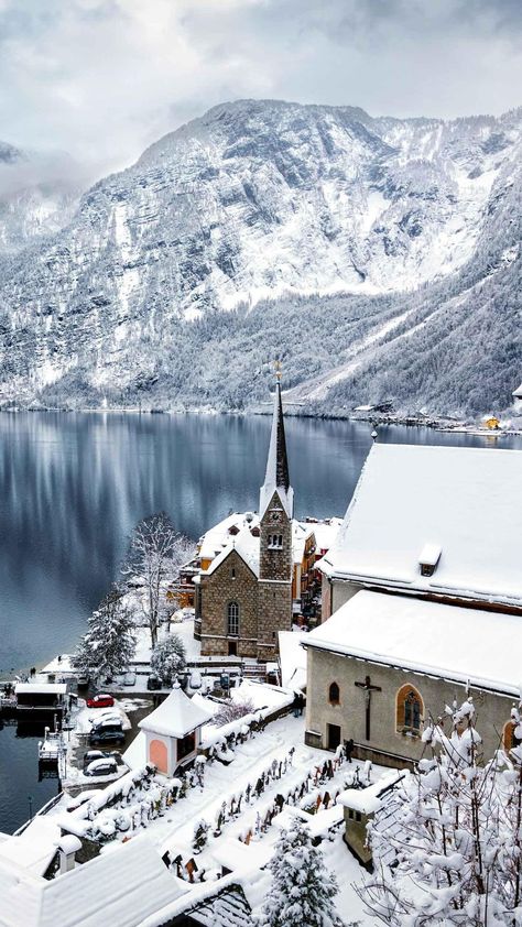 Hallstatt,Switzerland Hallstatt Austria Aesthetic, Hallstatt Christmas, Hallstatt Photo Ideas, Hallstatt Austria Winter, Hallstatt Winter, Austria Winter, Austria Mountains Winter, Panorama City, Hallstatt Austria