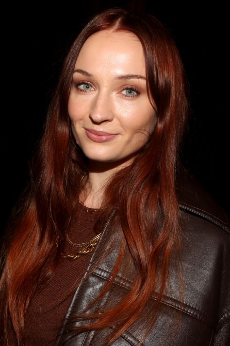 Joe Jonas and Sophie Turner's divorce just got messier as a custody battle is set to ensue. Sophie's recent court filings claim that Joe is holding on to their children's passports. Image: Getty Sansa Stark Hair Color, Red Hair And Red Eyebrows, Sansa Stark Hair, Sofie Turner, Dark Ginger Hair, Red Eyebrows, Red Hair With Bangs, Hair Colour Design, Dark Eyebrows