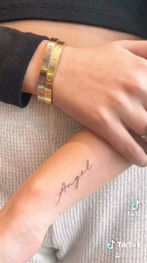 Delicate Tattoos For Women, Tattoos Meaning, Tattoo Meanings, Female Tattoos, Writing Tattoos, Delicate Tattoo, Inspiration Tattoos, Tattoo Videos, Discreet Tattoos