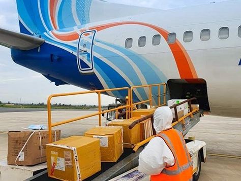 <p>flydubai has allocated six Next-Generation Boeing 737-800 aircraft to operate as all-cargo flights enabling movement of essential goods across its network and beyond.</p> Goods Delivery Pictures, Passport Pictures, Investment Quotes, Airplane Wallpaper, Airport Pictures, Delivery Pictures, Apple Gift Card, Passenger Aircraft, Army Pics