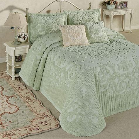 Amazon.com: Touch of Class Laurent Grande Bedspread Set Pale Green Bedspread Set Queen: Home & Kitchen Big Room Ideas, Comfy Bedrooms, Green Bedspread, Farmhouse Bedding Sets, White Bedspreads, Beautiful Bedding Sets, Linen Bedding Natural, Iron Beds, Cozy Beds