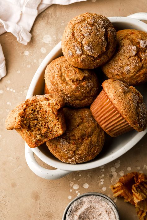 Carrot Cake Muffins - Baran Bakery One Bowl Carrot Cake, Carrot Cake Muffin Recipe, Healthy Carrot Cake Muffins, Carrot Muffin Recipe, Pumpkin Banana Muffins, Honey Muffins, Carrot Cake Muffins, Carrot Muffins, Spice Muffins