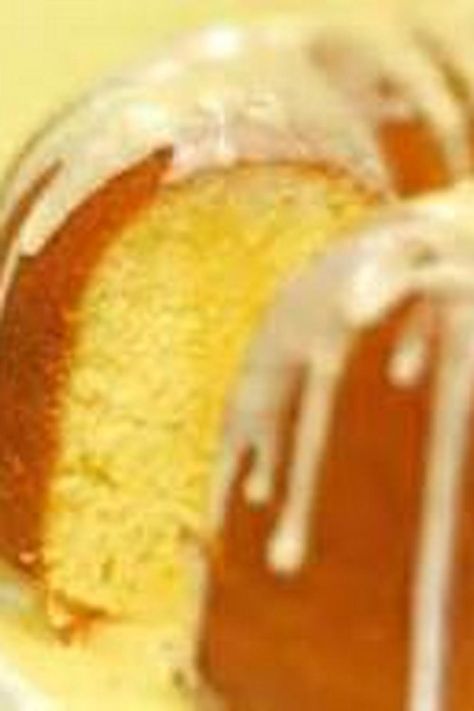 Lemon Jello Cake Samoa Cake, Lemon Jello Cake, Jello Cake Recipes, Lemon Cake Easy, Lemon Jello, Jello Cake, Lemon Bundt Cake, Lemon Cake Mixes, Lemon Dessert Recipes