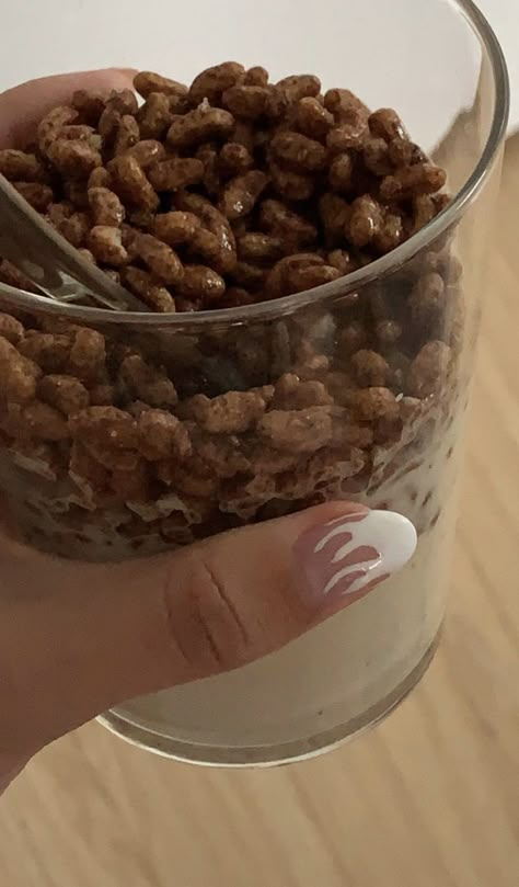 Aesthetic Cereal, Cereal Aesthetic, Food Wallpaper, Small Meals, Food Is Fuel, Cereal Bowl, Food Inspo, Food Obsession, Cereal Bowls