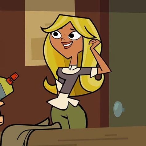 Total Drama Courtney, Courtney Tdi, Total Drama Action, Pfps Icons, Drama Tv Series, Disventure Camp, Drama Total, Cute Cartoon Images, Drama Island